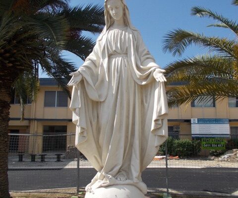 Piccolini_creates_replica_St_Mary_statue